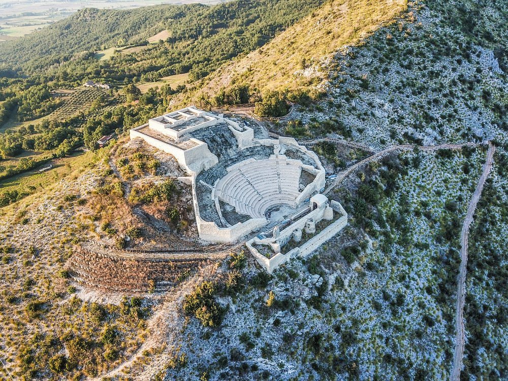 Tempio Teatro Pietravairano (CE)